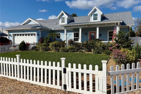 House in Flagler Beach, Florida 3 bedrooms, 156.63 sq.m. № 2109232