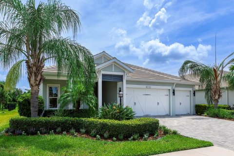 House in Sarasota, Florida 3 bedrooms, 230.03 sq.m. № 2228276 - photo 2