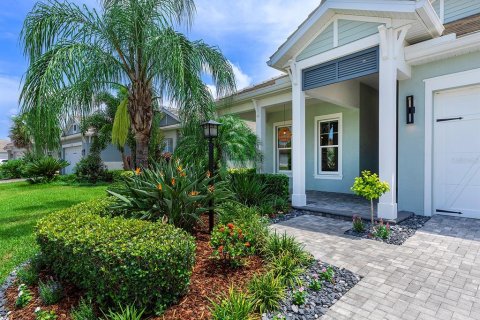 House in Sarasota, Florida 3 bedrooms, 230.03 sq.m. № 2228276 - photo 3