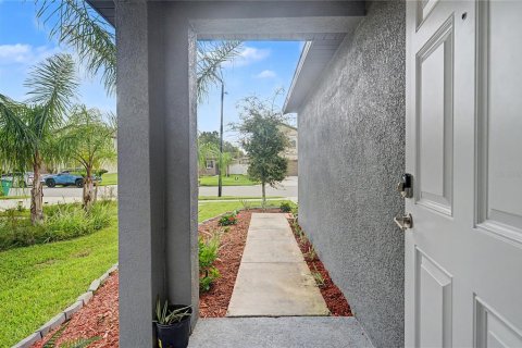 Villa ou maison à vendre à Zephyrhills, Floride: 4 chambres, 192.59 m2 № 2324109 - photo 7