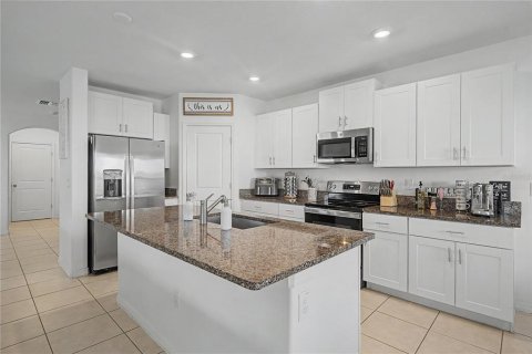 Villa ou maison à vendre à Zephyrhills, Floride: 4 chambres, 192.59 m2 № 2324109 - photo 14