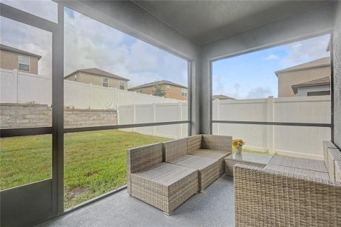 Villa ou maison à vendre à Zephyrhills, Floride: 4 chambres, 192.59 m2 № 2324109 - photo 10