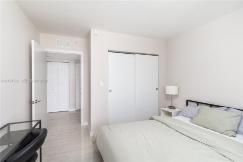 Copropriété à louer à Miami Beach, Floride: 3 chambres, 110.65 m2 № 2407339 - photo 29