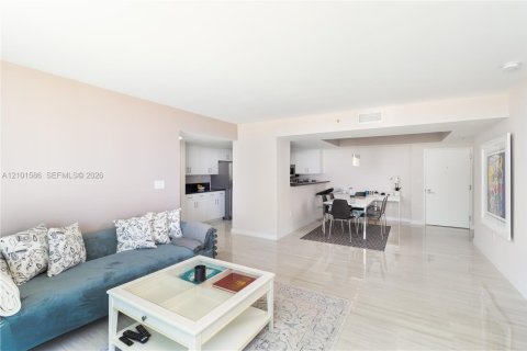 Copropriété à louer à Miami Beach, Floride: 3 chambres, 110.65 m2 № 2407339 - photo 7