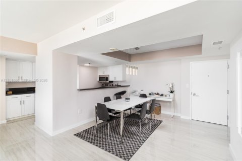 Copropriété à louer à Miami Beach, Floride: 3 chambres, 110.65 m2 № 2407339 - photo 9
