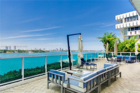 Copropriété à louer à Miami Beach, Floride: 3 chambres, 110.65 m2 № 2407339 - photo 24