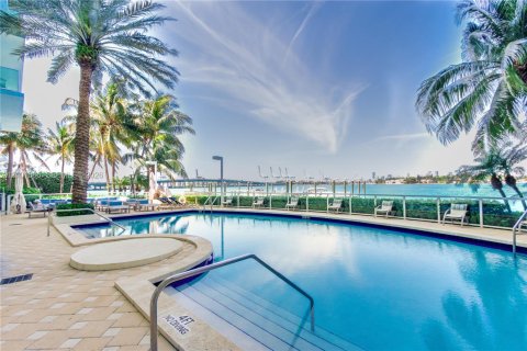 Copropriété à louer à Miami Beach, Floride: 3 chambres, 110.65 m2 № 2407339 - photo 10