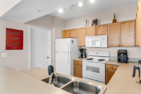 Condo in Tampa, Florida, 1 bedroom  № 1829051 - photo 9