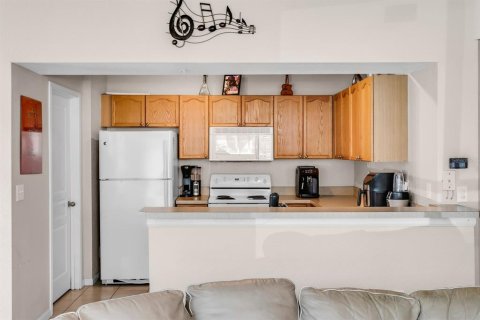 Condo in Tampa, Florida, 1 bedroom  № 1829051 - photo 10