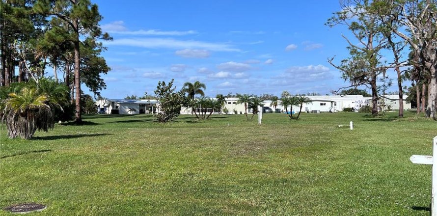 Land in North Port, Florida № 1447759