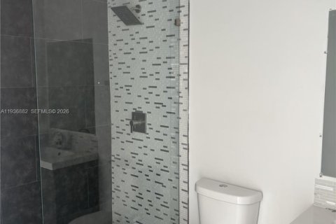 Casa en venta en Miami, Florida, 3 dormitorios, 152.17 m2 № 2003674 - foto 15