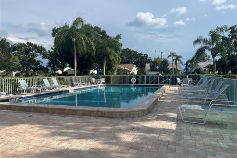 Condominio en alquiler en Bradenton, Florida, 2 dormitorios, 96.8 m2 № 1915445 - foto 11