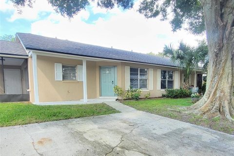 Apartment in Orlando, Florida 2 bedrooms, 77.67 sq.m. № 1905225 - photo 1
