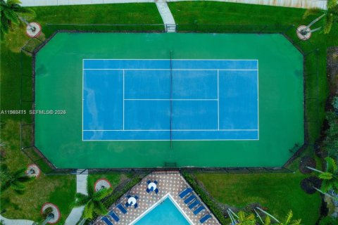 Снять в аренду таунхаус в Пемброк-Пайнс, Флорида 2 спальни, 124.3м2, № 2000568 - фото 21