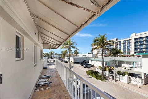 Immobilier commercial à vendre à Hollywood, Floride № 2055039 - photo 15