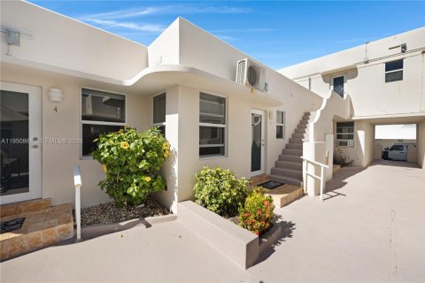 Immobilier commercial à vendre à Hollywood, Floride № 2055039 - photo 10