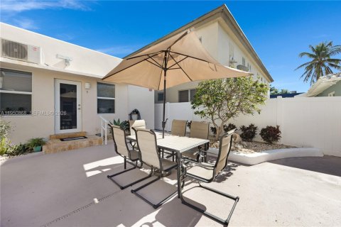 Immobilier commercial à vendre à Hollywood, Floride № 2055039 - photo 17