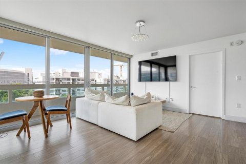 Condo in Bay Harbor Islands, Florida, 2 bedrooms  № 1752484 - photo 4