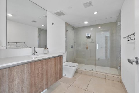 Condo in Bay Harbor Islands, Florida, 2 bedrooms  № 1752484 - photo 14