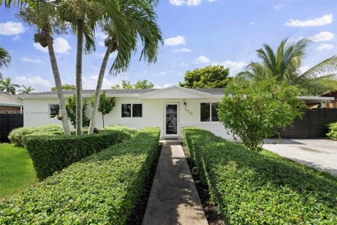 Villa ou maison à louer à Homestead, Floride: 3 chambres, 106.28 m2 № 1887924 - photo 4