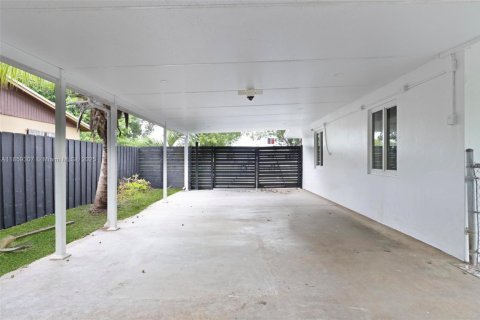 Villa ou maison à louer à Homestead, Floride: 3 chambres, 106.28 m2 № 1887924 - photo 26