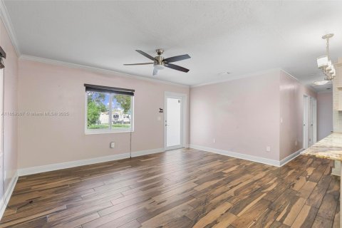 Villa ou maison à louer à Homestead, Floride: 3 chambres, 106.28 m2 № 1887924 - photo 8