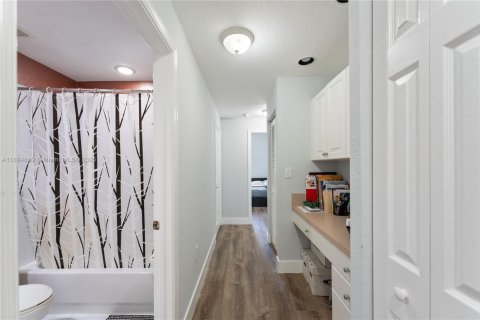 Townhouse in Miramar, Florida 3 bedrooms, 109.44 sq.m. № 1790740 - photo 10