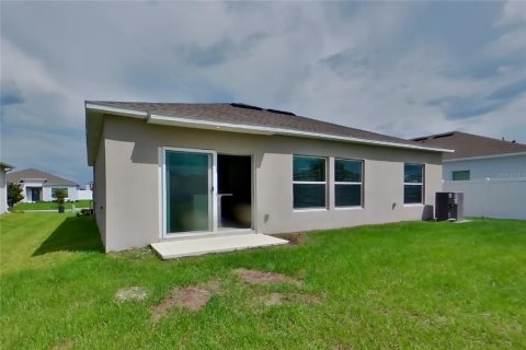 Villa ou maison à louer à Kissimmee, Floride: 3 chambres, 139.35 m2 № 2418974 - photo 16