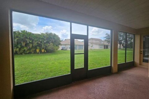 House in Kissimmee, Florida 4 bedrooms, 224.17 sq.m. № 1876212 - photo 16
