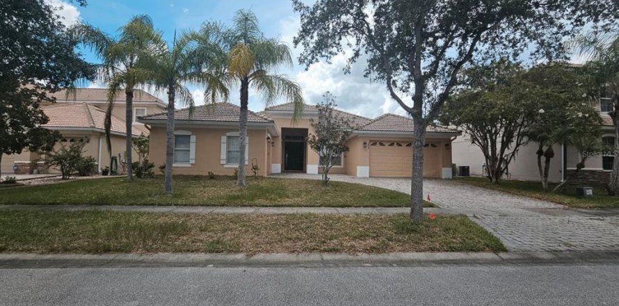House in Kissimmee, Florida 4 bedrooms, 224.17 sq.m. № 1876212
