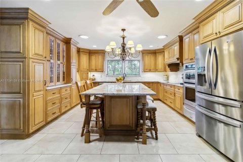 House in Plantation, Florida 3 bedrooms, 191.75 sq.m. № 1699096 - photo 20