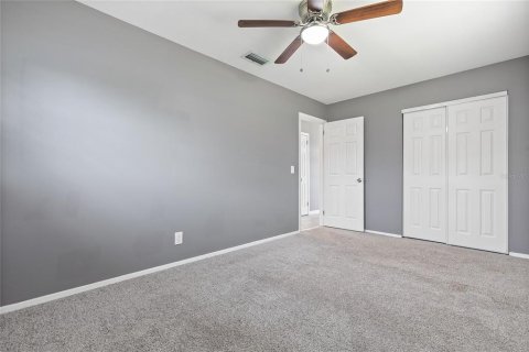 Casa en alquiler en Tampa, Florida, 3 dormitorios, 91.6 m2 № 1904446 - foto 10