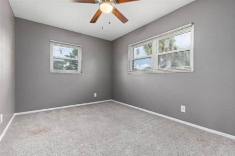 Casa en alquiler en Tampa, Florida, 3 dormitorios, 91.6 m2 № 1904446 - foto 7