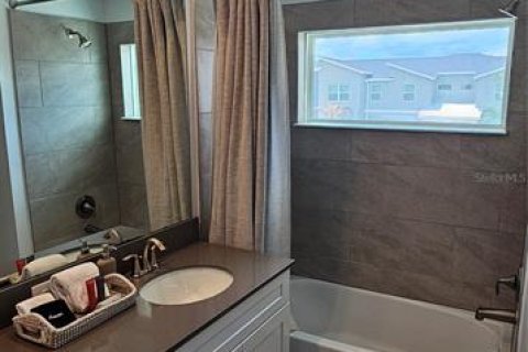 Adosado en alquiler en Kissimmee, Florida, 4 dormitorios, 74.32 m2 № 1904465 - foto 12