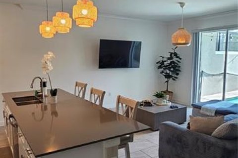Adosado en alquiler en Kissimmee, Florida, 4 dormitorios, 74.32 m2 № 1904465 - foto 3