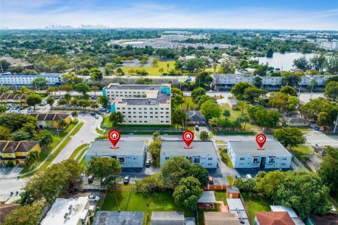 Commercial property in Opa-locka, Florida № 1701531 - photo 26