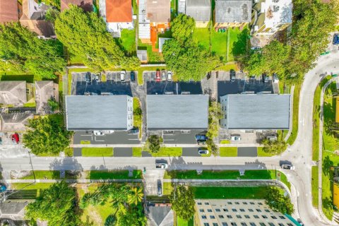 Commercial property in Opa-locka, Florida № 1701531 - photo 29