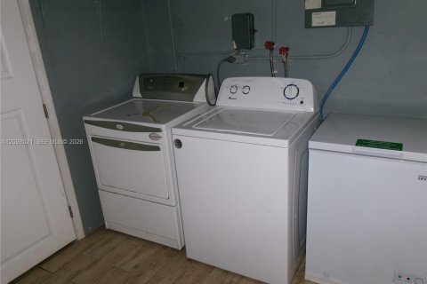 Купить виллу или дом в Майами, Флорида 3 спальни, 132.57м2, № 2240295 - фото 22