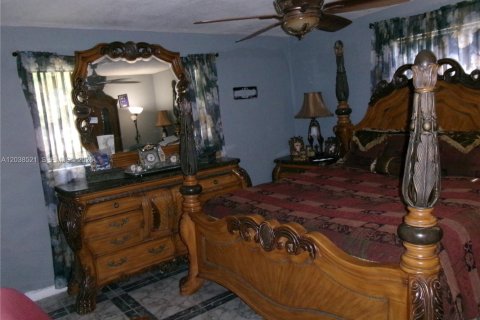Купить виллу или дом в Майами, Флорида 3 спальни, 132.57м2, № 2240295 - фото 16