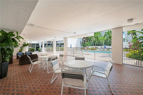 Copropriété à louer à Miami Beach, Floride: 2 chambres, 98.94 m2 № 2013015 - photo 22