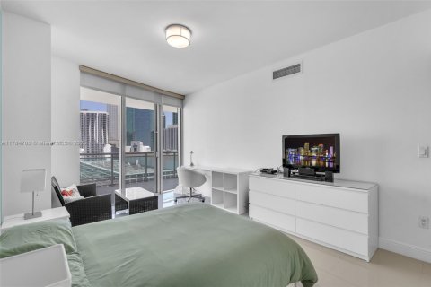 Condo in Miami, Florida, 3 bedrooms  № 1862812 - photo 16