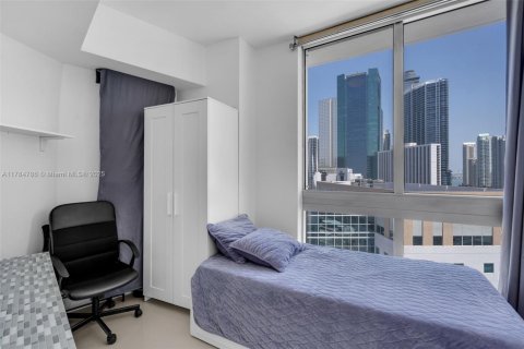 Condo in Miami, Florida, 3 bedrooms  № 1862812 - photo 14
