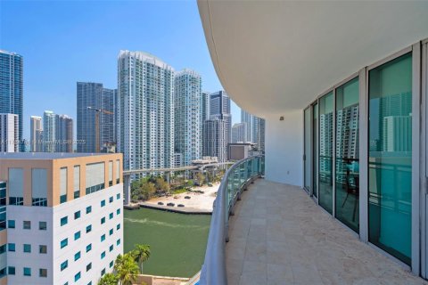 Condo in Miami, Florida, 3 bedrooms  № 1862812 - photo 24