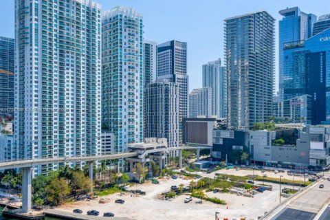 Condo in Miami, Florida, 3 bedrooms  № 1862812 - photo 25
