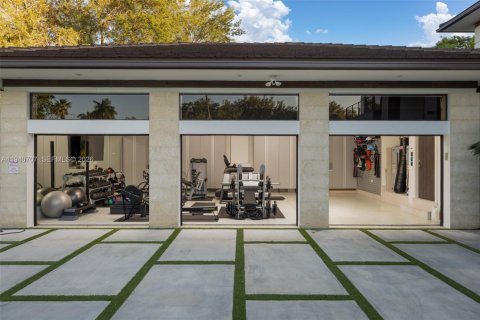 Купить виллу или дом в Майами, Флорида 1 комната, № 1997798 - фото 5