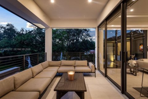 Купить виллу или дом в Майами, Флорида 1 комната, № 1997798 - фото 24