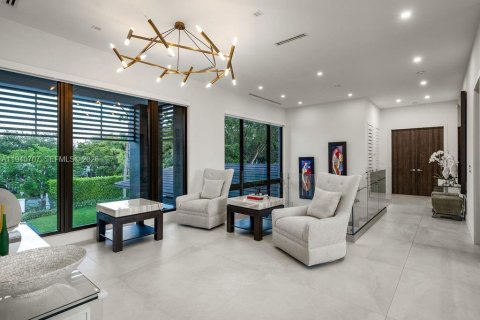 Купить виллу или дом в Майами, Флорида 1 комната, № 1997798 - фото 20