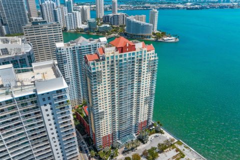 Condo in Miami, Florida, 1 bedroom № 2191206 - photo 10