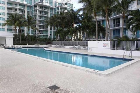 Condo in Aventura, Florida, 1 bedroom  № 2001278 - photo 10