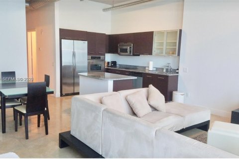 Condo in Aventura, Florida, 1 bedroom  № 2001278 - photo 5